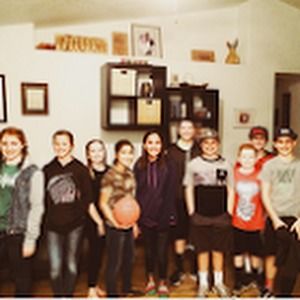 Meet your Posher, Monea